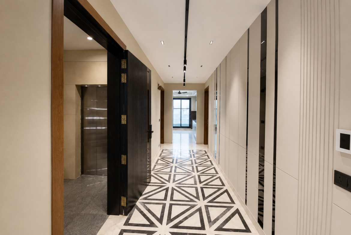 Sushant lok 215 sq yard